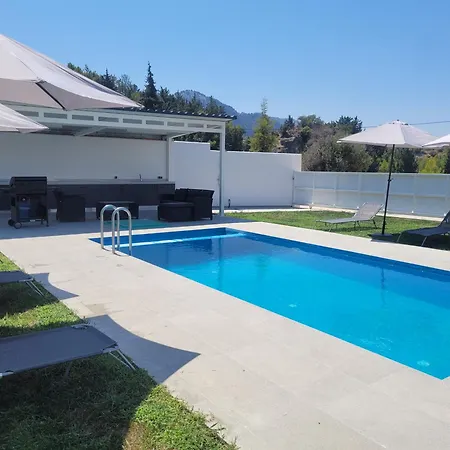 Villa Maritsa Pasztída