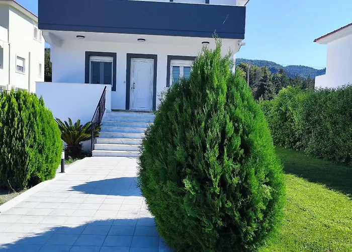 Maritsa Villa Pastida