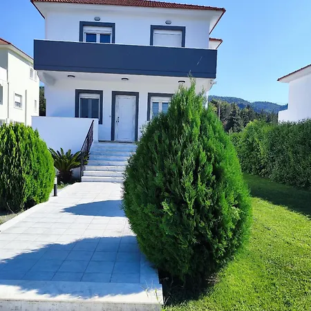 Maritsa Villa Pastida